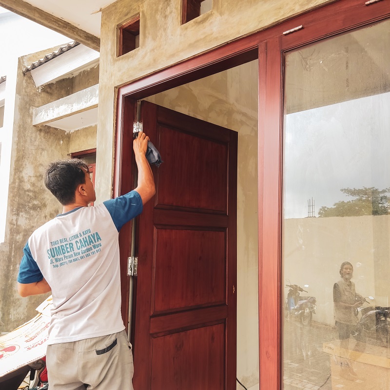 Safira Jati Menerima Sertifikat Bergengsi Internasional
